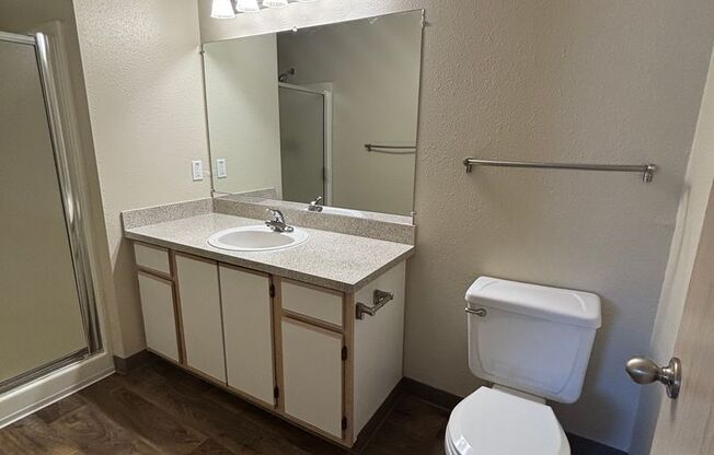 2 beds, 2 baths, 1,075 sqft, $1,575, Unit 307