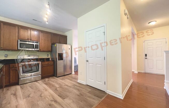 3 beds, 2.5 baths, $1,635, Unit #510