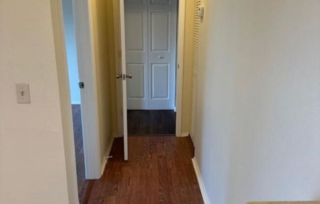 1 bed, 1 bath, $1,500, Unit Unit 204