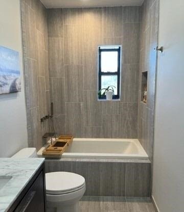 3 TOWNHOUSE PL