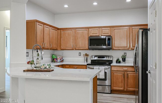 BRAND NEW 5 BEDROOM HOME IN PHOENIX