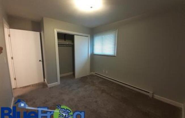 1593/1595 Acorn Court - 1595