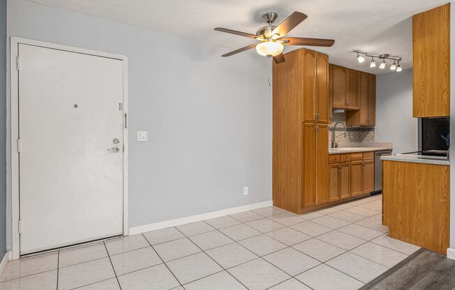 8022 Linda Vista Road