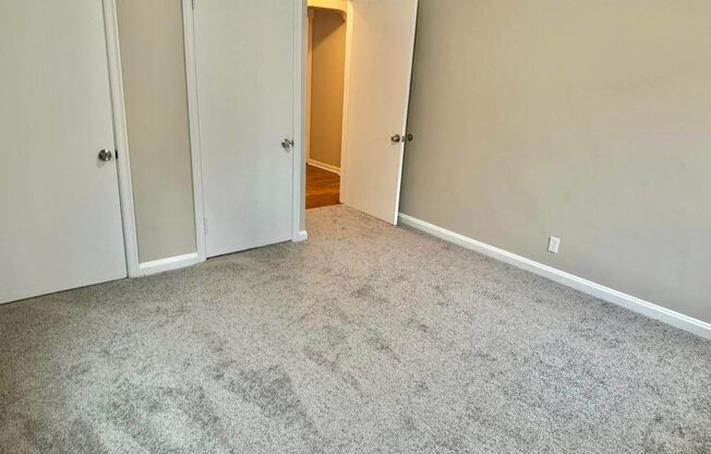 2 beds, 1 bath, 1,086 sqft, $895, Unit 1