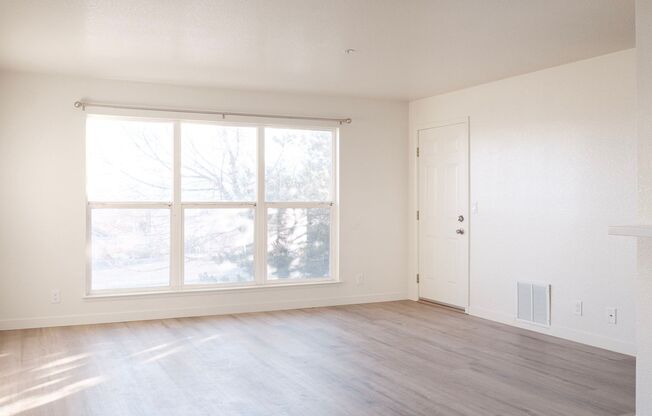 2 beds, 1 bath, 821 sqft, $1,625, Unit 2D