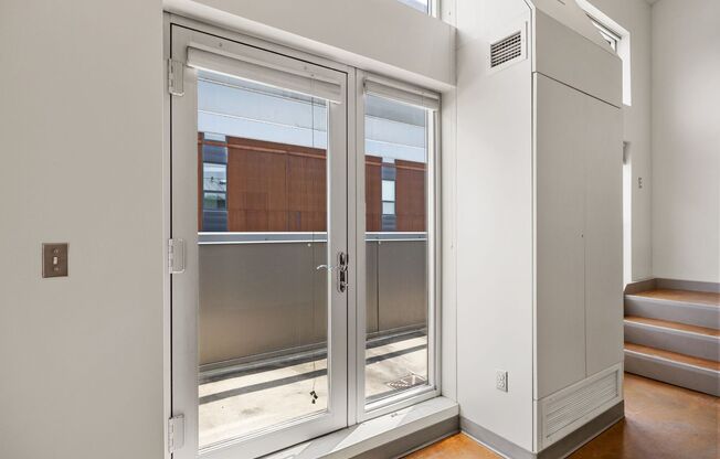 Studio, 1 bath, 393 sqft, $1,750, Unit 604