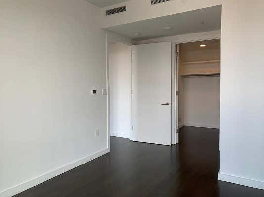 37 40 27 ST