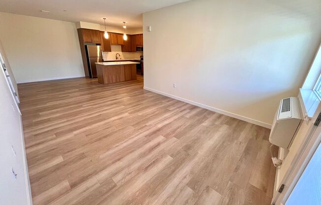 2 beds, 1 bath, $1,910, Unit A209