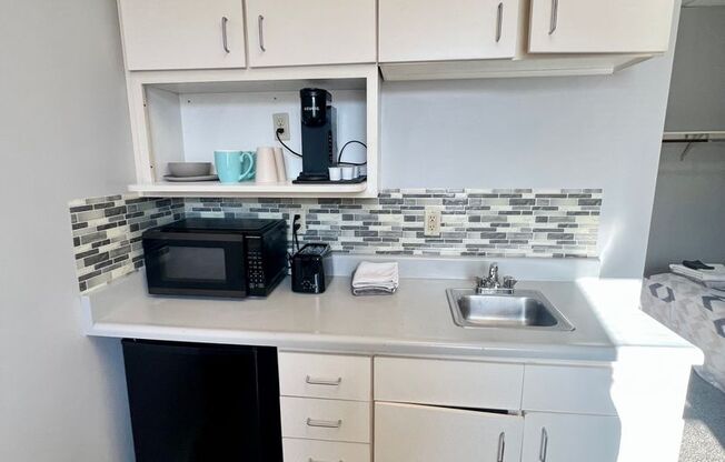 1232 Maumee #4