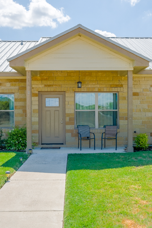 1430 ROLAND LN