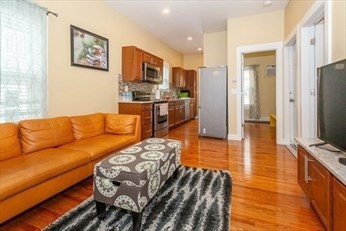 336 WESTERN AVE