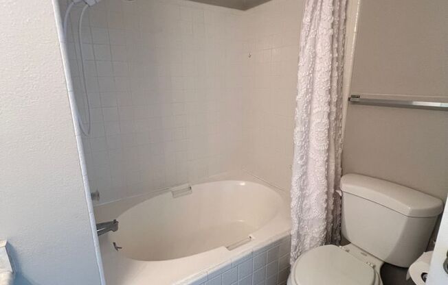 2 beds, 2 baths, $2,100