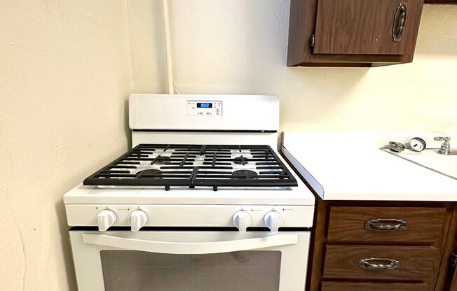 1 bed, 1 bath, 693 sqft, $995, Unit 05-C