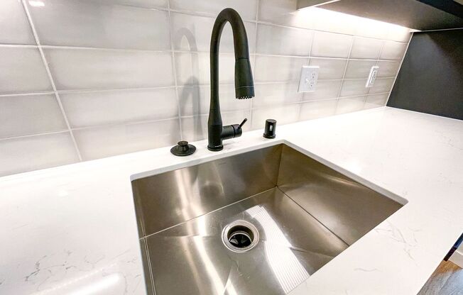 1 bed, 1 bath, 775 sqft, $3,495, Unit 220