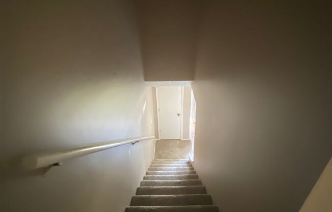 2 beds, 1 bath, 869 sqft, $1,139, Unit 2914B