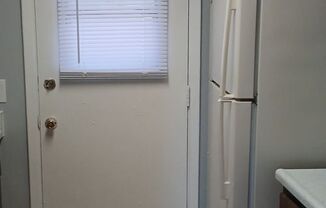 2 beds, 1.5 baths, 980 sqft, $1,300, Unit 247