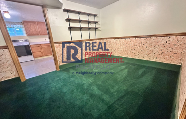 1 bed, 1 bath, 1,322 sqft, $699, Unit Downstairs