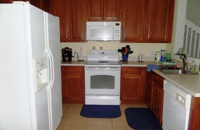 3 beds, 2.5 baths, $2,150