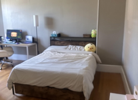1 bed, 1 bath, 550 sqft, $2,600, Unit 21