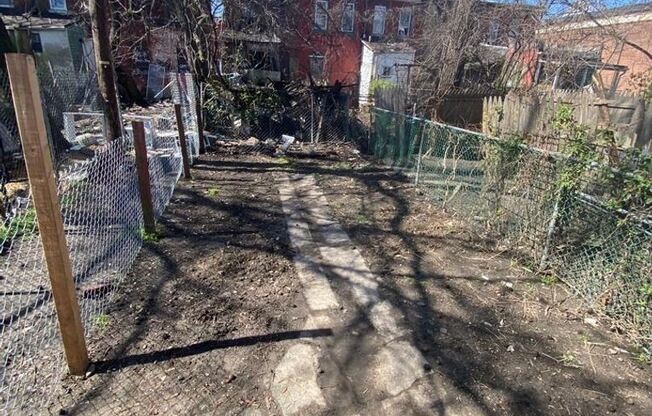 23 Meade St