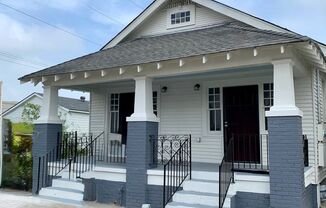 2709-11 N. Roman St.