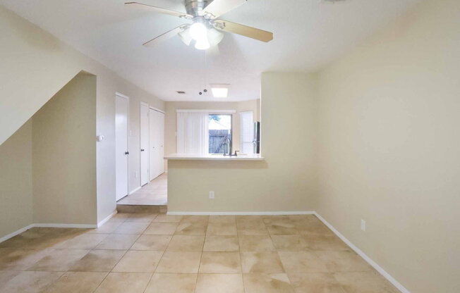 1411 Gracy Farms LN