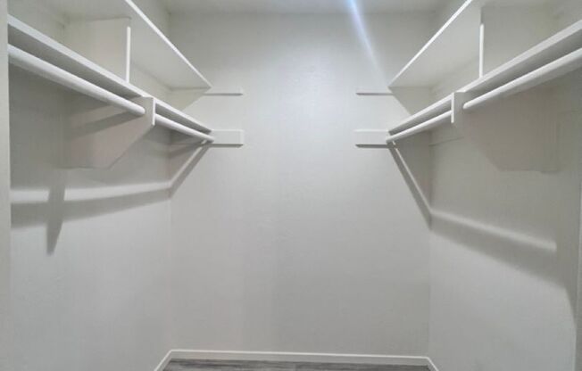 1 bed, 1 bath, $2,150, Unit E3