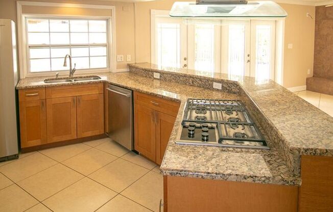 2514 TUSCARORA TRL