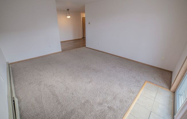 2 beds, 1 bath, 840 sqft, $895, Unit 1440-312