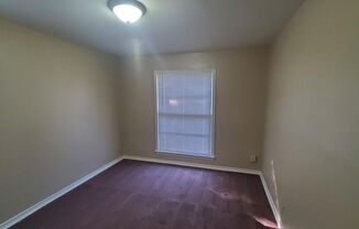 3 beds, 1 bath, $1,550