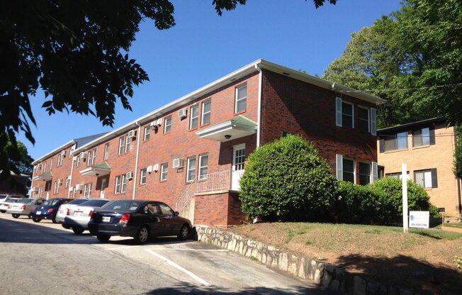 954 SAINT CHARLES AVE NE