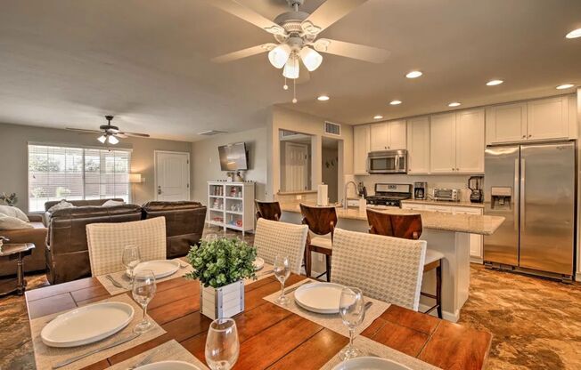 Beautiful Tempe home with hot tub and firepit!