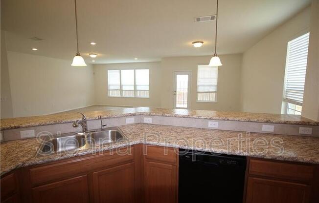 7200 ALTIDORE DR