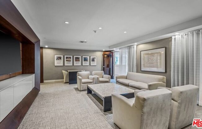 1 bed, 2 baths, 882 sqft, $4,295, Unit 619