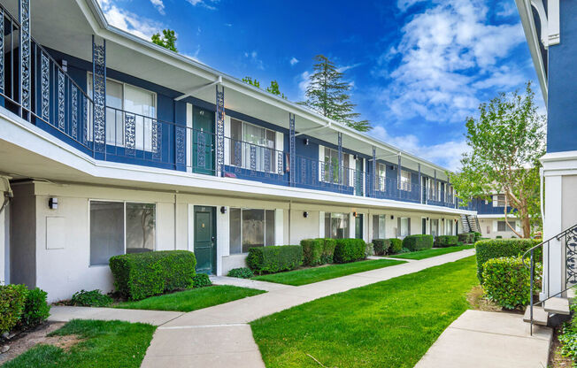 Stratford Villas Apartments