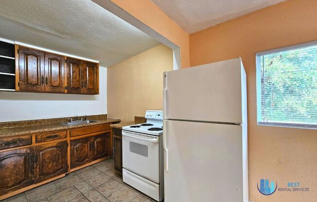 2 beds, 1 bath, $1,350