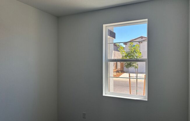 Brand New Build Next to WildHawk Golf Club!