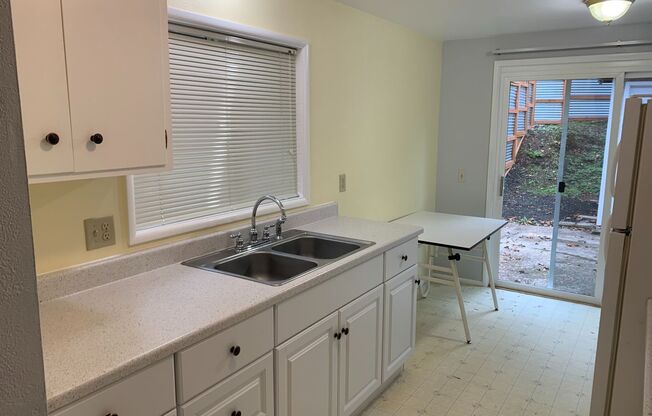 Eco-Conscious Living in This Charming Pet-Friendly Home