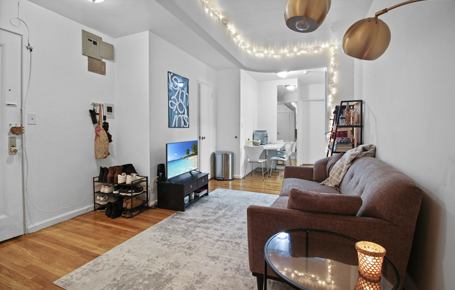 315 E 56th St