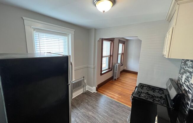 Studio, 1 bath, 325 sqft, $1,650, Unit Apt # 15