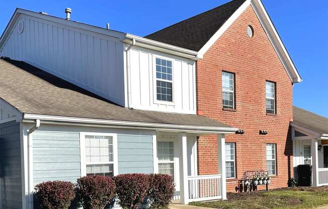 Brixin Franklin Apartments & Townhomes Exterior