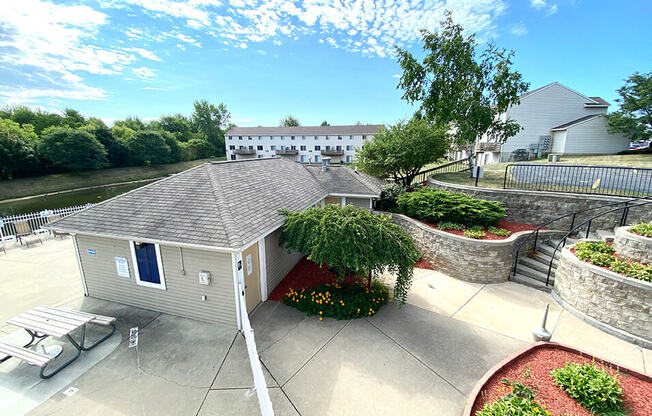 Bloomfield Apartments pool house in Grand Rapids MI
