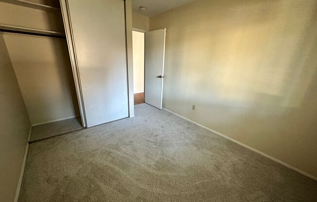 3 beds, 1 bath, $1,795, Unit Unit 55