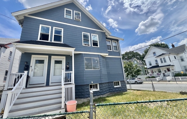 2 beds, 1 bath, 1,026 sqft, $2,850, Unit 86