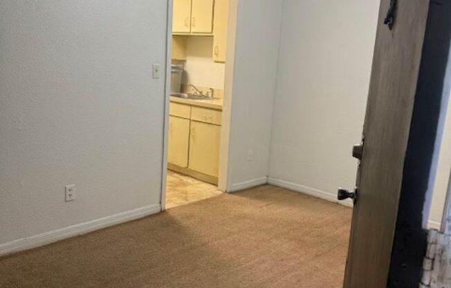 2 beds, 2 baths, 912 sqft, $1,300, Unit 315-102