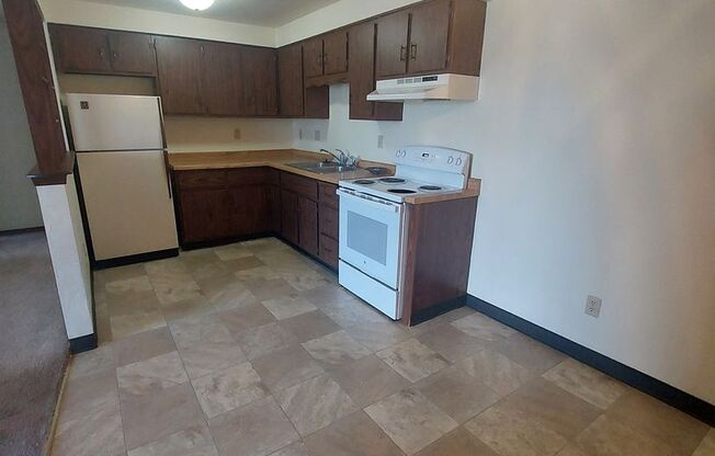 1 bed, 1 bath, 595 sqft, $859, Unit 1698-02
