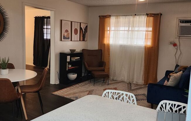 1 bed, 1 bath, 656 sqft, $795, Unit B16