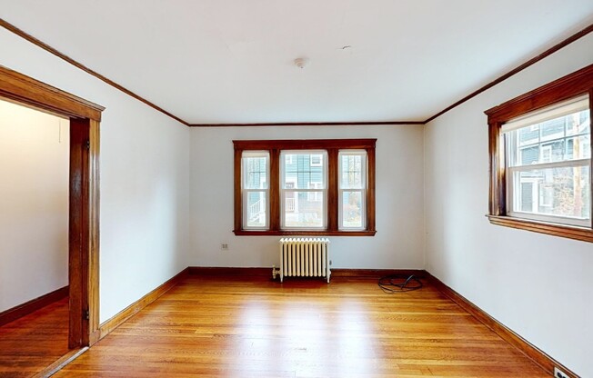9 HENRY ST