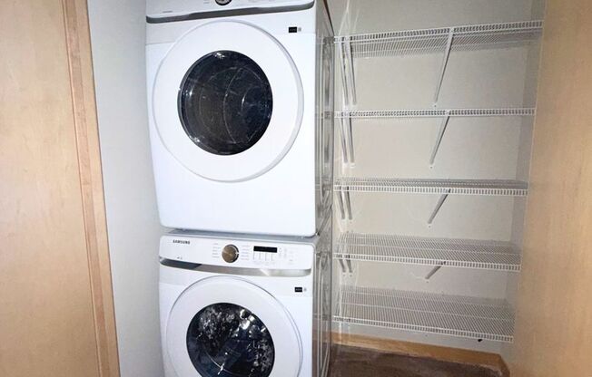 Studio, 1 bath, 500 sqft, $1,650, Unit 212