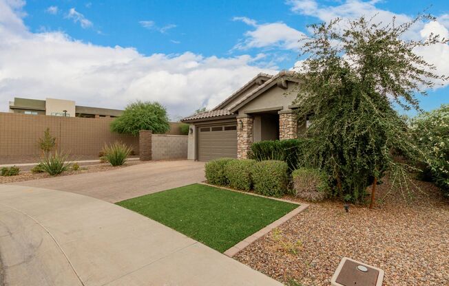 Welcome to modern living in the heart of Goodyear!